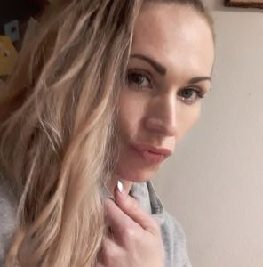 Meet your Posher, Kristin